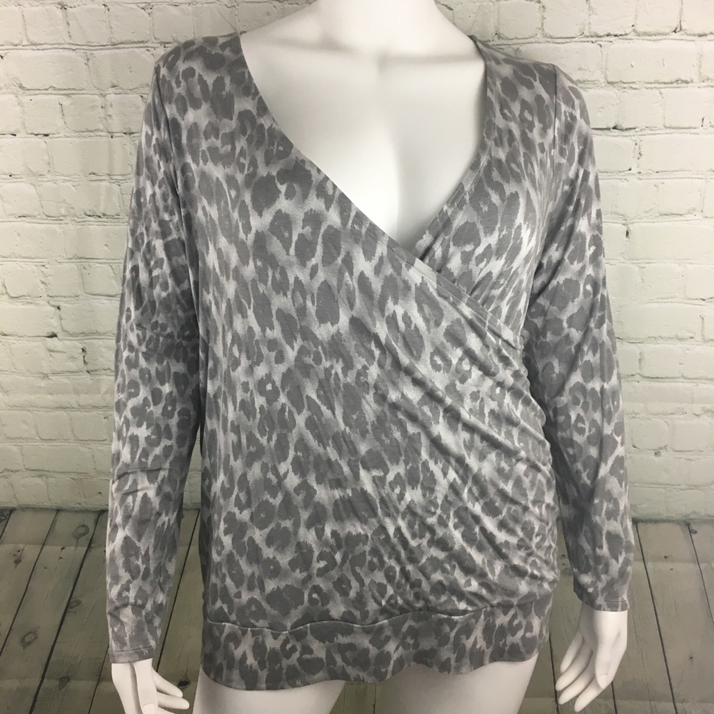 Lane Bryant Light Gray Leopard Surplice Top 18/20